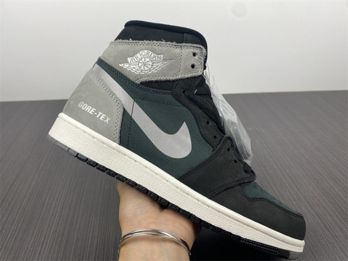 Jordan 1 Retro High Element Gore-Tex Black Particle Grey  DB2889-001