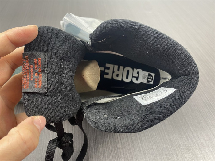Jordan 1 Retro High Element Gore-Tex Black Particle Grey  DB2889-001