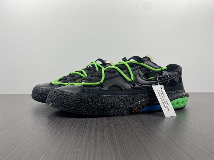 Off-White x Nike Blazer Low "Black / Green"  DH7863-001