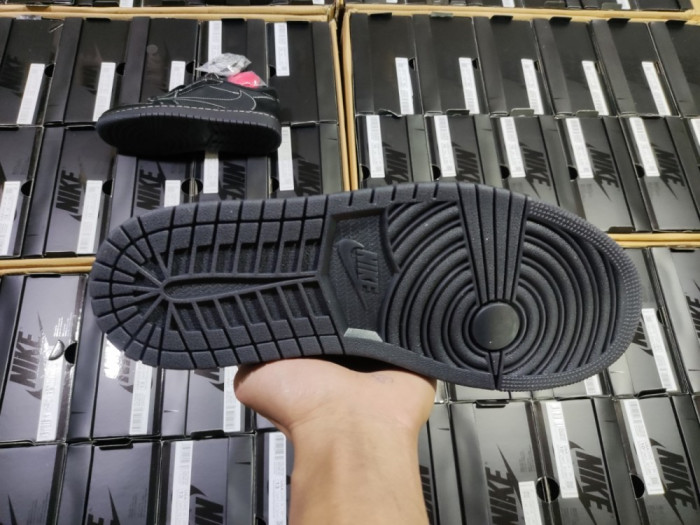 Travis Scott x Air Jordan Air Jordan 1 Retro Low “Black Phantom"  DM7866-001