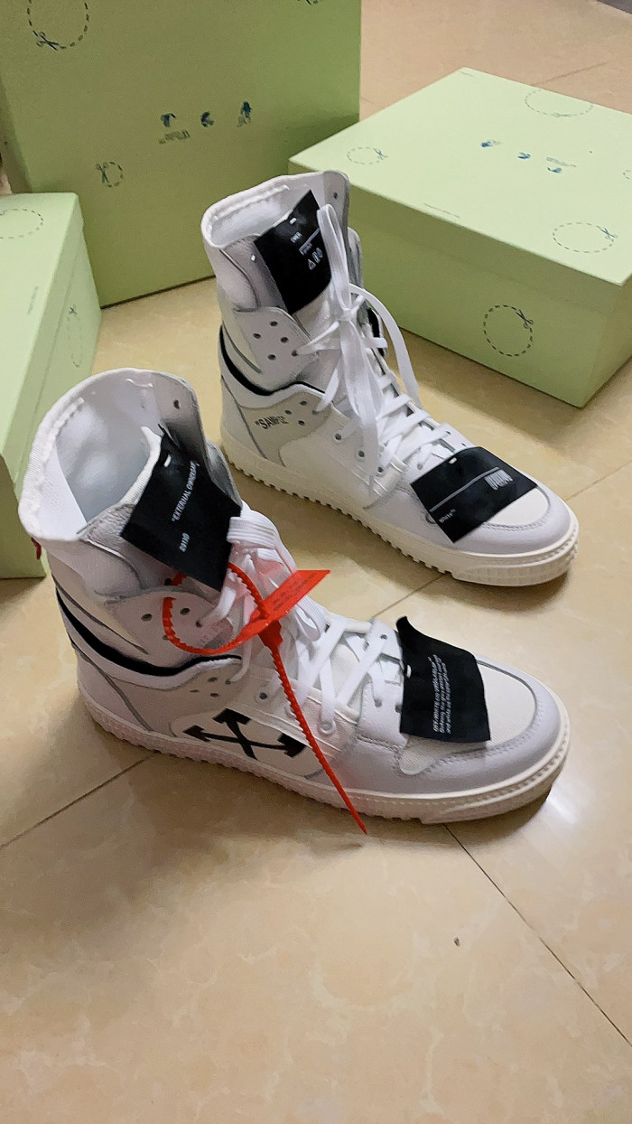 OFF-WHITE HIGH TOP  SNEAKER