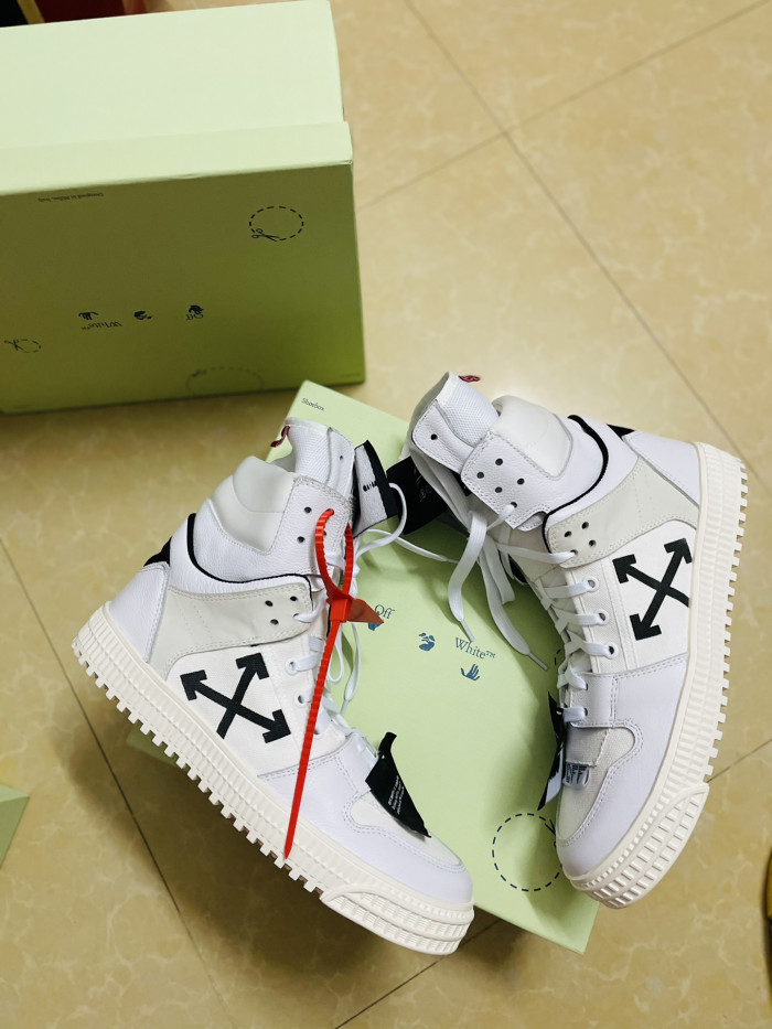 OFF-WHITE HIGH TOP  SNEAKER