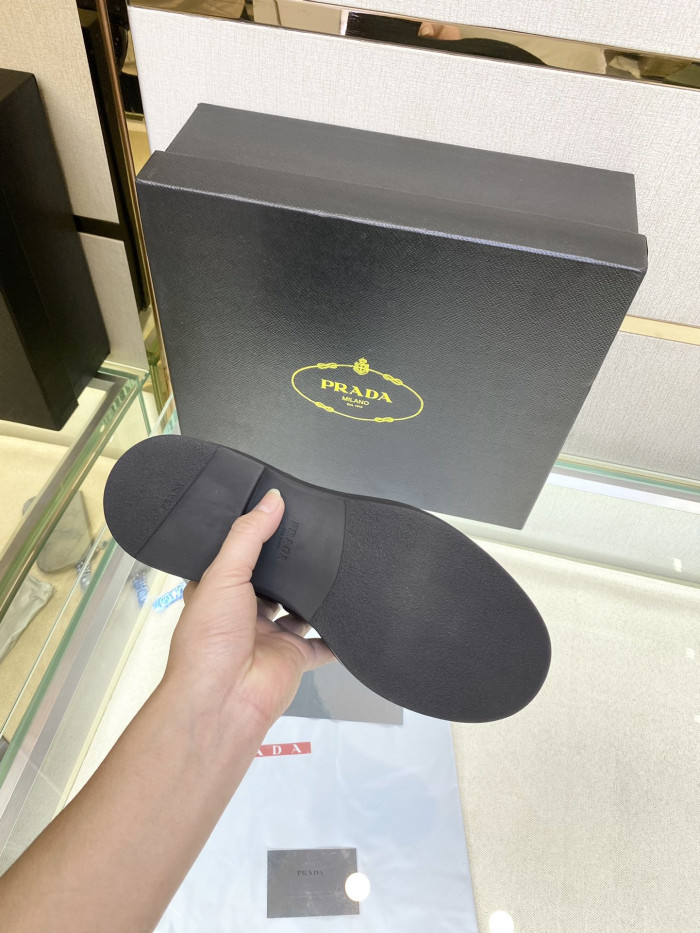 Prad  BOOTS