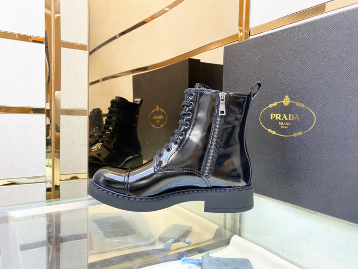 Prad  BOOTS